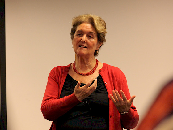 Ana María Aron,  Centro de Buen Trato UC y académica de Psicología UC