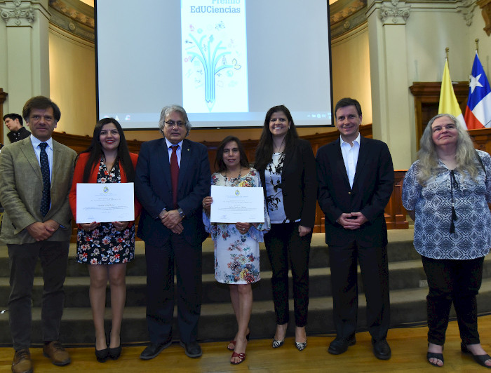 imagen correspondiente a la noticia: "Profesoras de San Carlos y Pedro Aguirre Cerda recibieron el premio EdUCiencias en su versión 2019"