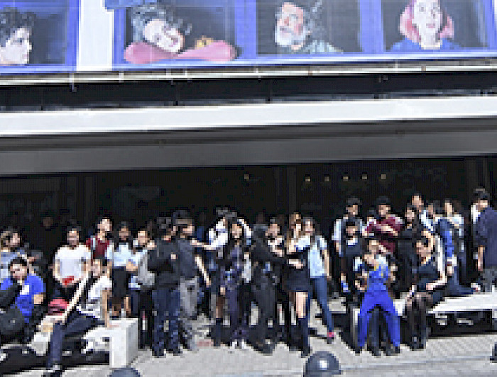 imagen correspondiente a la noticia: "Estudiantes de PACE UC participaron de función especial de Condicional"