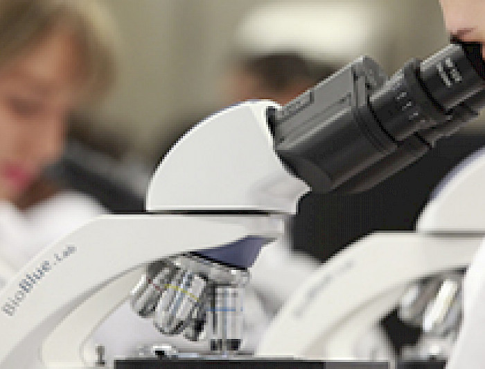 imagen correspondiente a la noticia: "La UC lidera la adjudicación de fondos entregados por Conicyt para la investigación en salud"