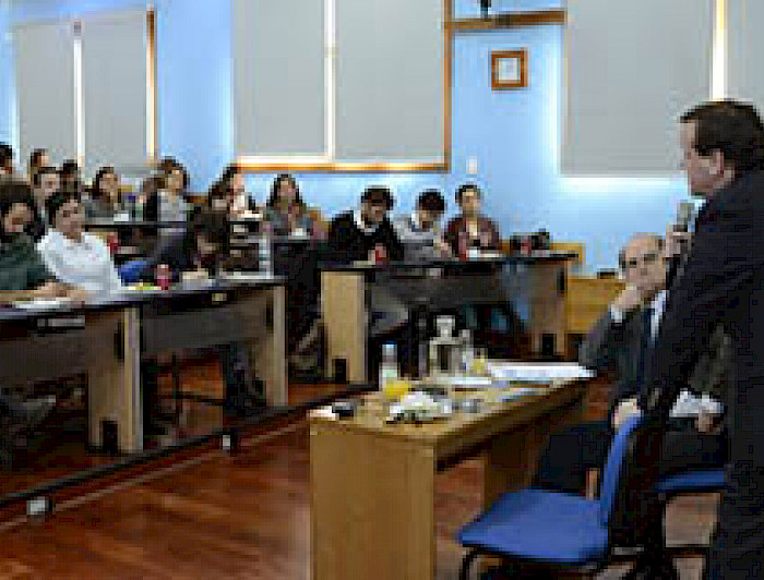 imagen correspondiente a la noticia: "Rector Ignacio Sánchez abordó los desafíos del compromiso público de la UC"