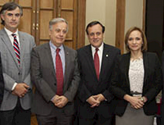 imagen correspondiente a la noticia: "Encuentro público privado abordó realidad del cáncer en Chile"