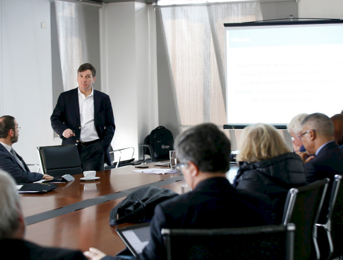 imagen correspondiente a la noticia: "Columna del rector: Estándares universitarios internacionales"