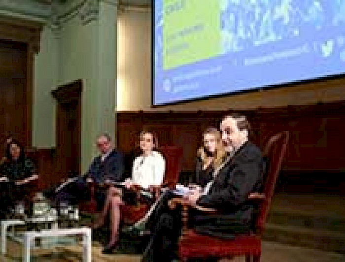 imagen correspondiente a la noticia: "Expertos analizan desafíos y propuestas para el sistema de pensiones"