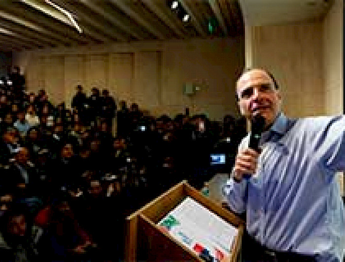 imagen correspondiente a la noticia: "Importantes representantes del mundo público y privado debaten sobre la integración social"