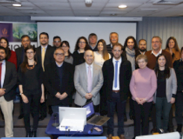 imagen correspondiente a la noticia: "Investigadores UC se reunieron con empresas químicas para generar redes de colaboración"