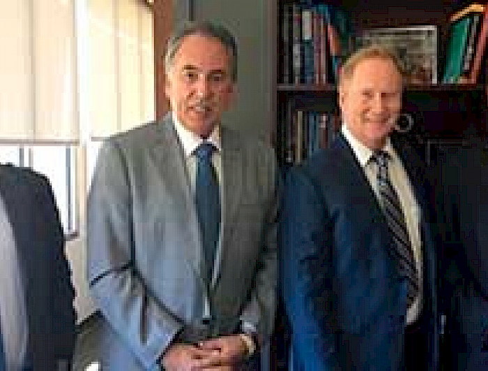 imagen correspondiente a la noticia: "Comitiva de la UC visita Escuelas de Medicina Veterinaria en México y Estados Unidos"