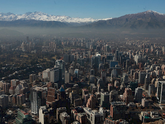 Vista aérea de Santiago, Región Metropolitana, Chile.