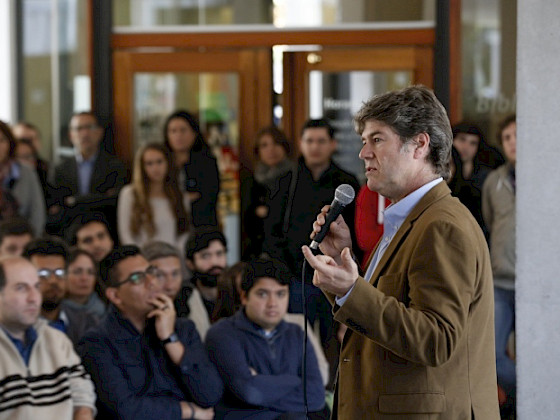 El médico James Hamilton, víctima y denunciante del caso Karadima.