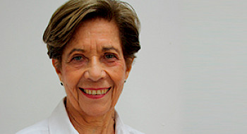 Foto retrato de Beatrice Ávalos.