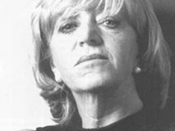 Foto de Pilar Vergara en blanco y negro.