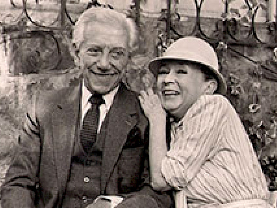 Silvia Piñeiro junto al actor Emilio Gaete en una foto en blanco y negro.