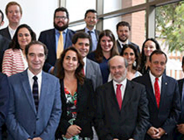 imagen correspondiente a la noticia: "Autoridades  se reunieron con exalumnos Derecho UC que asumirán ministerios y subsecretarías de Gobierno"