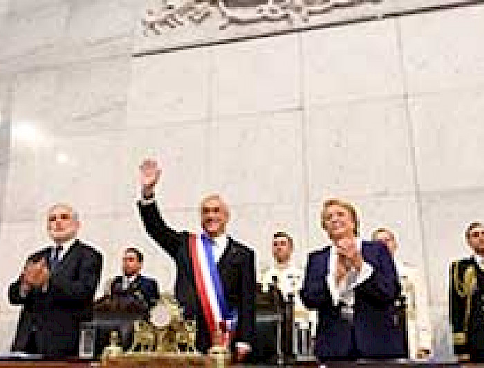 imagen correspondiente a la noticia: "Rector asiste a la ceremonia de cambio de mando"