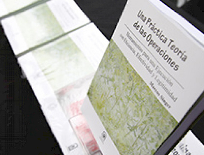 imagen correspondiente a la noticia: "Alfredo Moreno presentó libro de Marcos Singer, "Una práctica teoría de las operaciones""