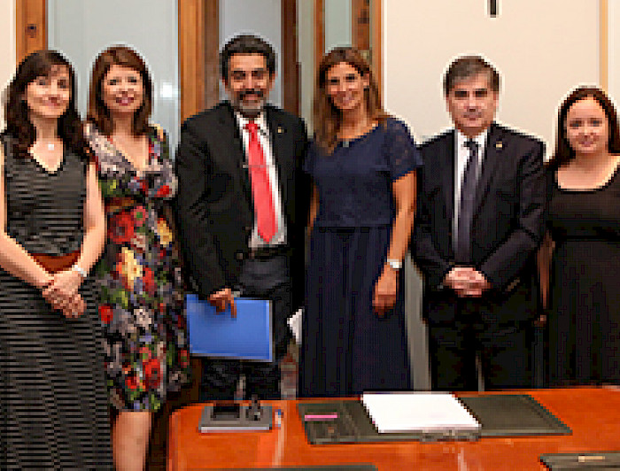 imagen correspondiente a la noticia: "Se firmó acta de acuerdo entre Ciencias Biológicas y Prorrectoría"