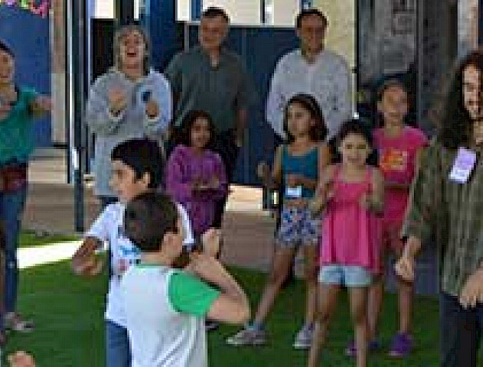 imagen correspondiente a la noticia: "Rector visita comunidad del proyecto Niños sin Fronteras en la ciudad de Putaendo"