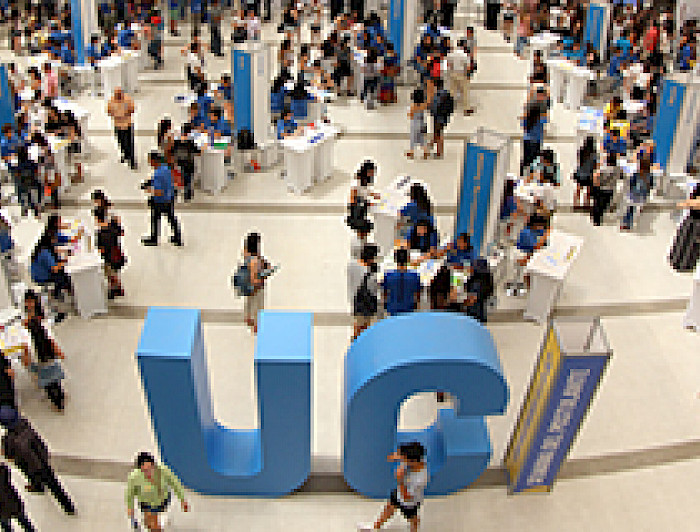imagen correspondiente a la noticia: "Más de 5.800 estudiantes participaron en la Feria del Postulante"
