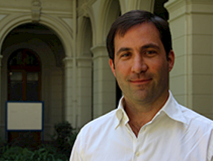 imagen correspondiente a la noticia: "Profesor Francisco J. Leturia fue designado como nuevo integrante del Consejo para la Transparencia"