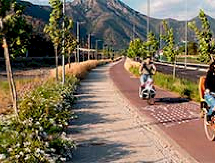 imagen correspondiente a la noticia: "Mapocho 42K ganó el premio Academia en la XX Bienal de Arquitectura y Urbanismo"