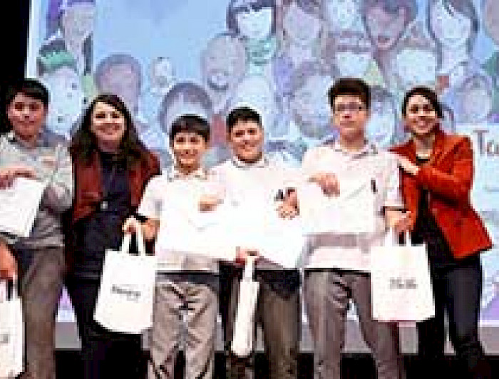 imagen correspondiente a la noticia: "Concurso literario congrega a más de dos mil niños y jóvenes de colegios municipales y subvencionados de todo Chile"