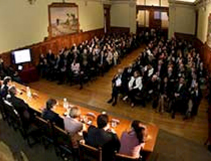 imagen correspondiente a la noticia: "En el día del  académico, la universidad reconoció a docentes de mayor trayectoria"