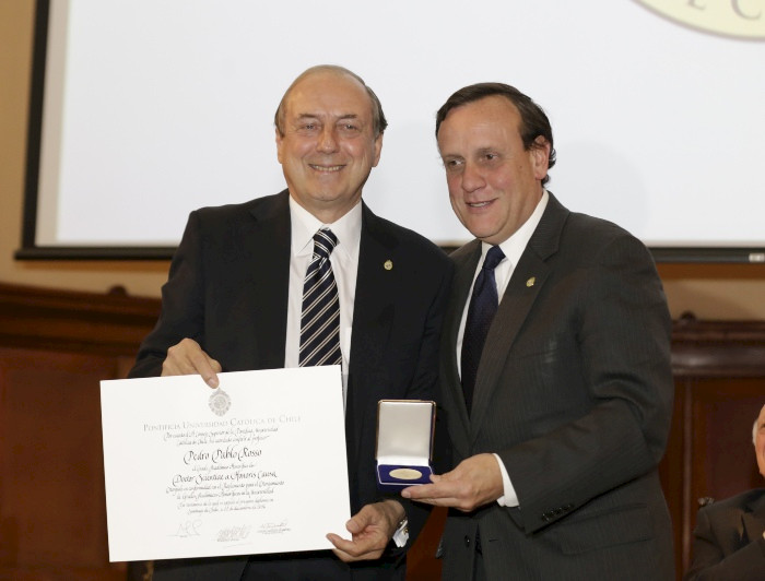 imagen correspondiente a la noticia: "Pedro Pablo Rosso recibió grado académico Doctor Scientiae et Honoris Causa"