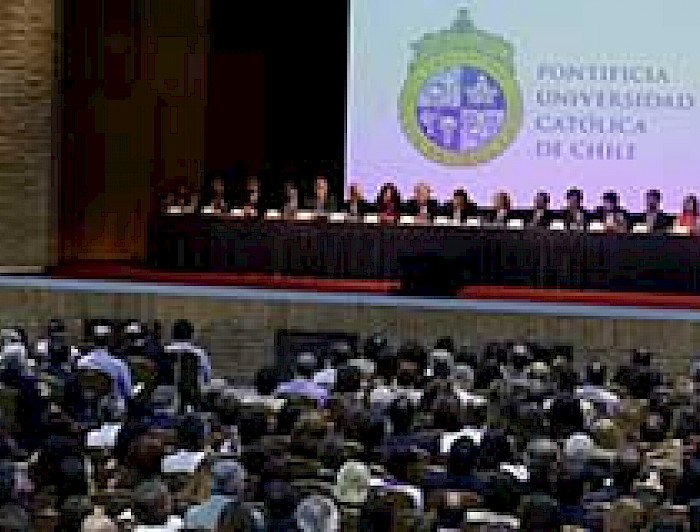 imagen correspondiente a la noticia: "Autoridades de la universidad dan la bienvenida a padres de novatos"