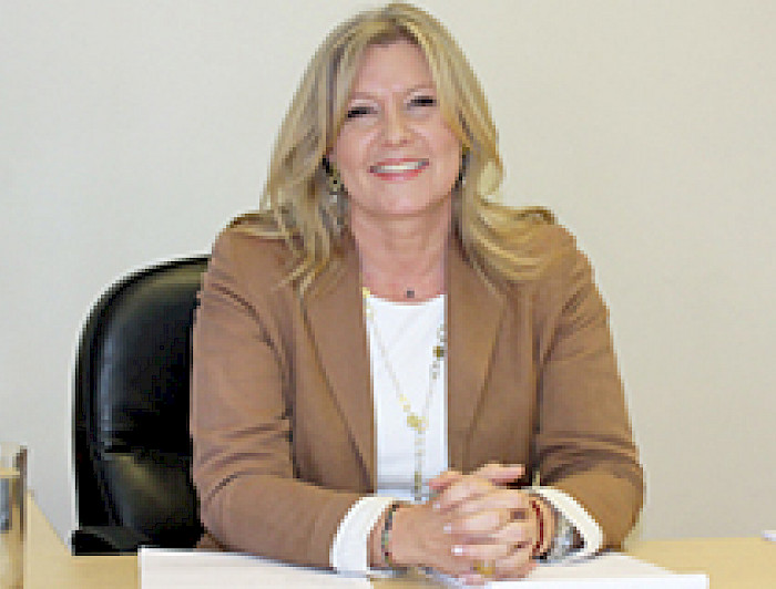 imagen correspondiente a la noticia: "Profesora Sandra Ponce de León asumió como directora de la Clínica Jurídica Derecho UC"