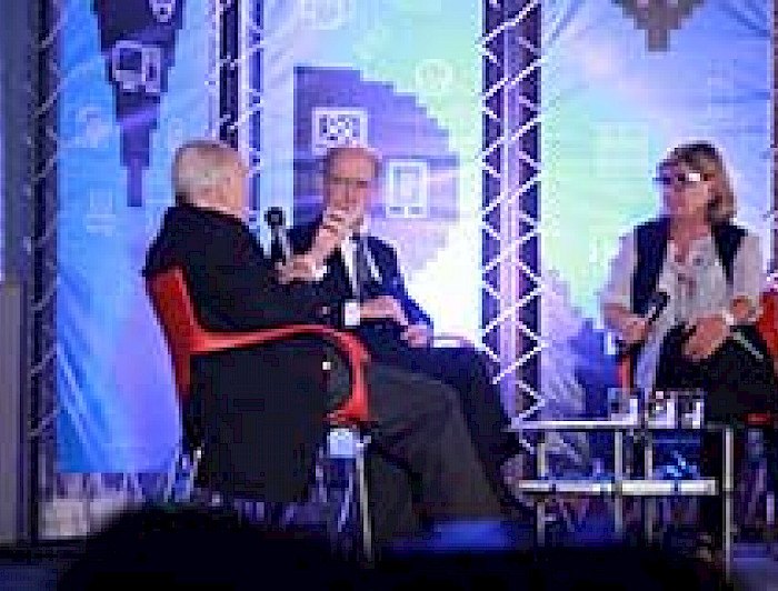 imagen correspondiente a la noticia: "Fundadores de la Escuela de Periodismo reflexionan sobre la formación de los comunicadores"