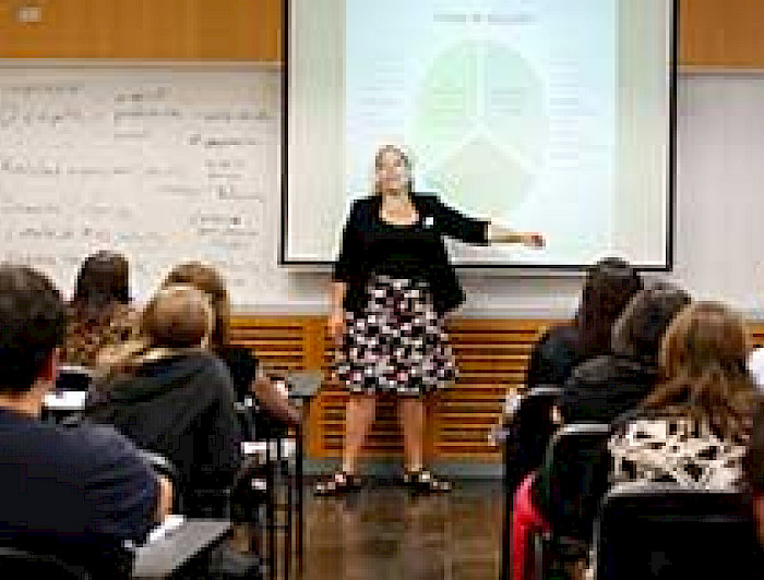 imagen correspondiente a la noticia: "Proponen cambio de mirada sobre participación del adulto mayor"