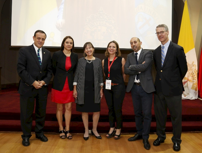 imagen correspondiente a la noticia: "Summit de Educación: aporte público de relevancia desde la UC"