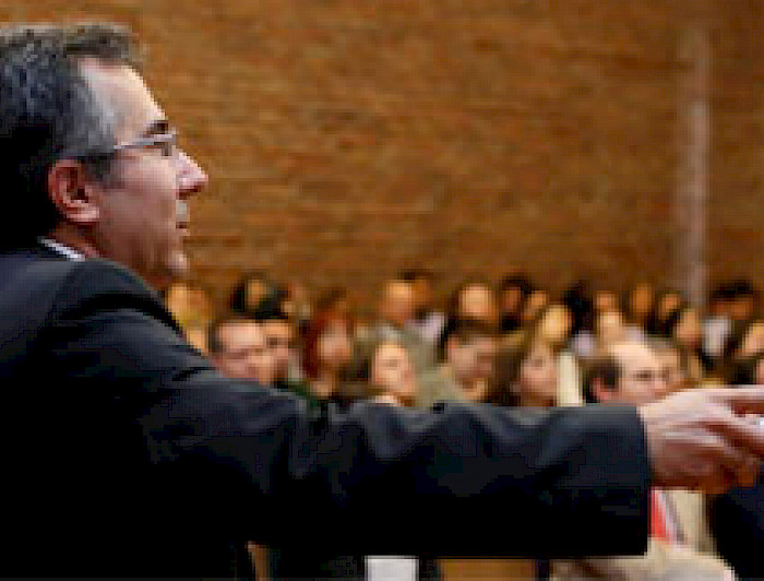 imagen correspondiente a la noticia: "Experto releva la importancia de las comunicaciones en el éxito de las políticas públicas"