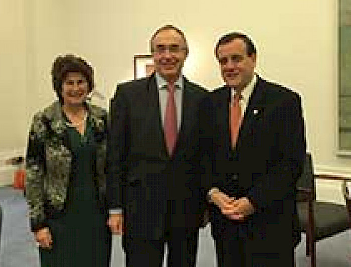 imagen correspondiente a la noticia: "Rector visita University College London para fortalecer lazos y potenciar nuevas áreas de colaboración"