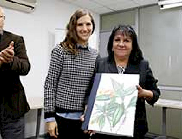 imagen correspondiente a la noticia: "Libro único sobre botánica ilustrada fue donado a la universidad"