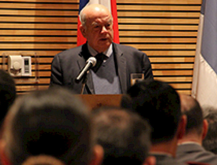 imagen correspondiente a la noticia: "José Miguel Insulza se refiere en la UC a la política exterior chilena"