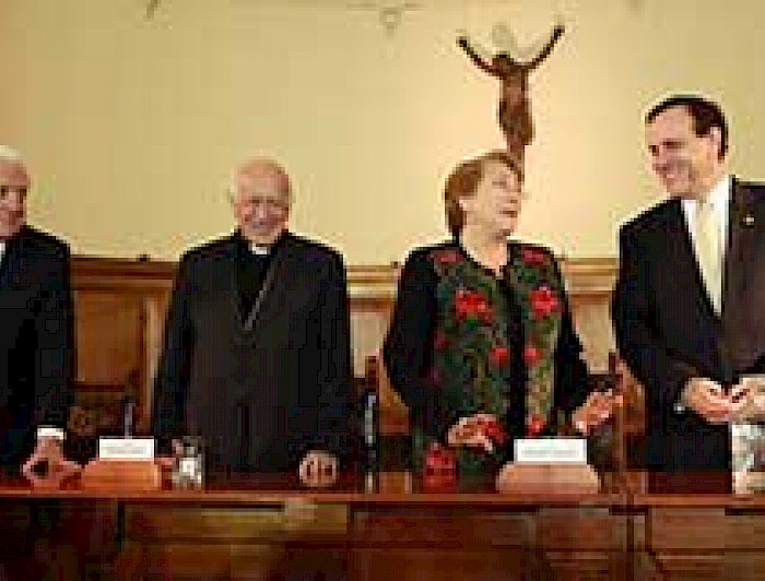 imagen correspondiente a la noticia: "UC lanzó inédita apuesta para reducir la pobreza, desigualdad e incrementar la inclusión social en Chile"