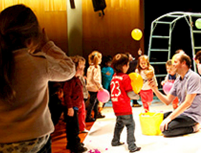 imagen correspondiente a la noticia: "Los más pequeños se toman el escenario del Teatro Infantil UC con “Melodías en el aire”"