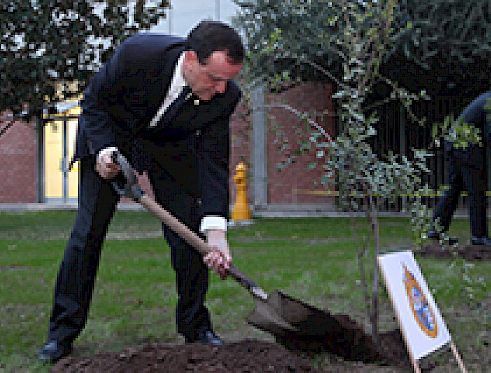 imagen correspondiente a la noticia: "Agronomía inauguró nuevo laboratorio de biotecnología"