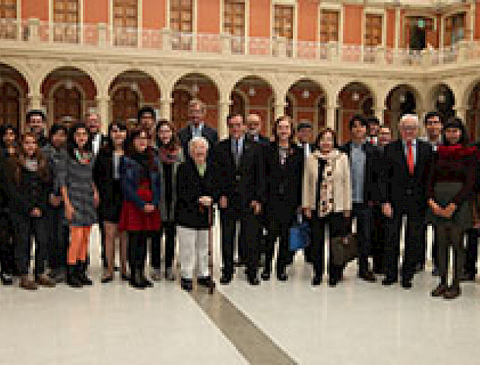 imagen correspondiente a la noticia: "Friends UC y alumnos becados compartieron experiencias y testimonios"