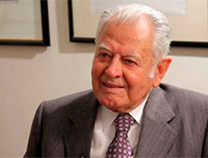 imagen correspondiente a la noticia: "UC lamenta fallecimiento de ex Presidente Patricio Aylwin"