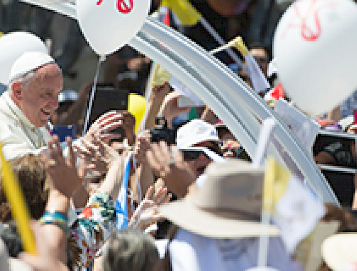 imagen correspondiente a la noticia: "Papa Francisco dio a conocer la exhortación apostólica Amoris Laetitia"