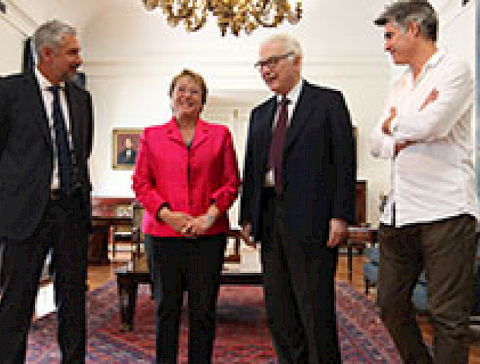 imagen correspondiente a la noticia: "Alejandro Aravena expone sobre la Bienal de Arquitectura de Venecia en La Moneda"