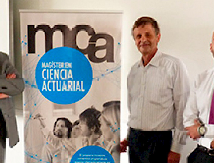 imagen correspondiente a la noticia: "Experto en Ciencia Actuarial visitó Matemáticas UC"