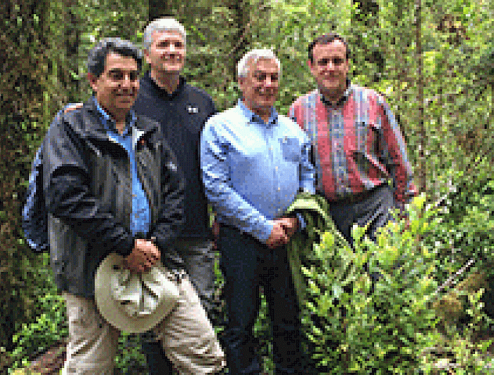 imagen correspondiente a la noticia: "Universidad Católica y Fundación Senda Darwin firman acuerdo de colaboración de docencia e investigación"