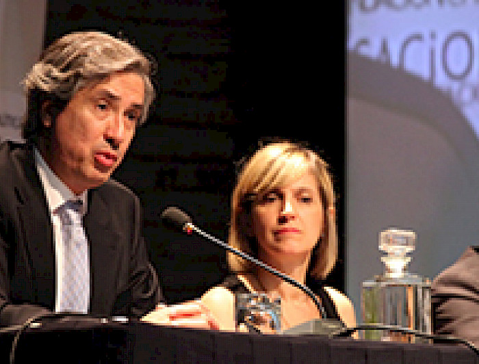 imagen correspondiente a la noticia: "El 78% de los docentes se encuentra en un nivel inicial de competencias digitales, según investigación de la UC"