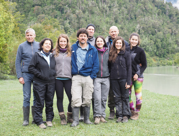 imagen correspondiente a la noticia: "Investigaciones en terreno buscan comprender ecosistema prístino en Aysén"