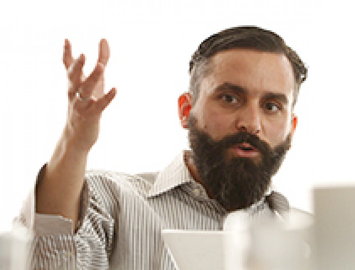 imagen correspondiente a la noticia: "Académico investiga las adaptaciones occidentales de la cultura india"