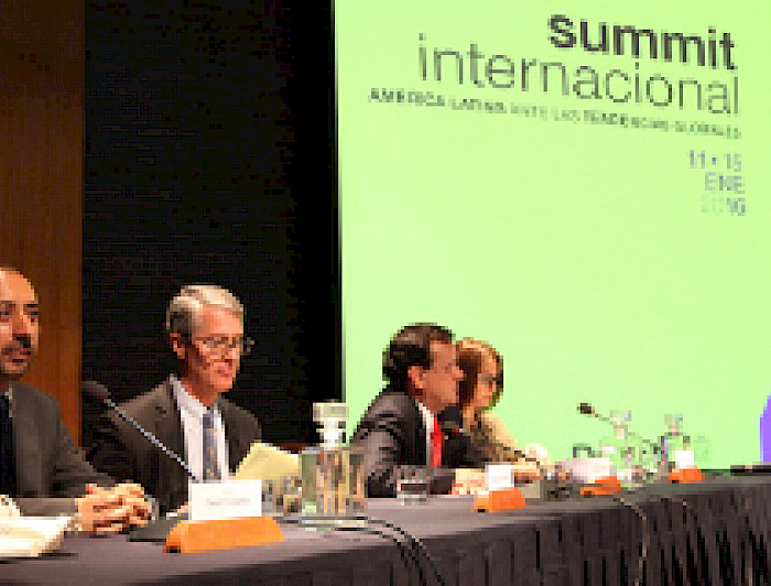 imagen correspondiente a la noticia: "Rector Sánchez: "Para cumplir con los estándares de calidad y equidad educativa es fundamental contar con experticia en el liderazgo""