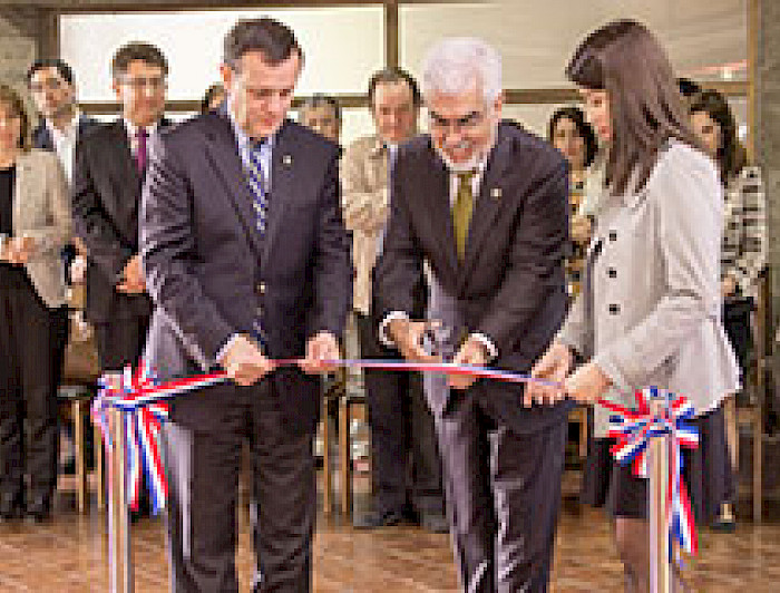imagen correspondiente a la noticia: "Universidad Católica y UC de Temuco abren biblioteca para alumnos de colegios vulnerables de La Araucanía"